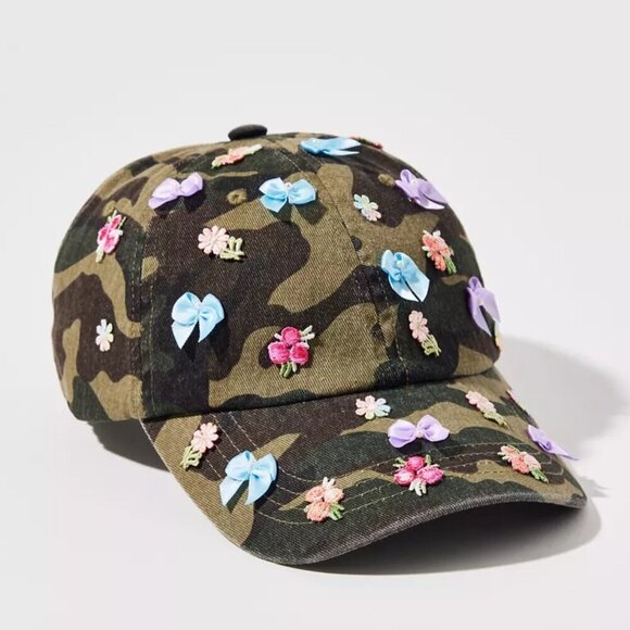 NWT Urban Outfitters Camo Bow Baseball Hat - Picture 2 of 5